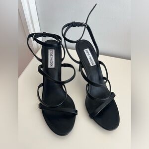NWOT Steve Madden Black Leather Fauna Stiletto Sandal Sz 10